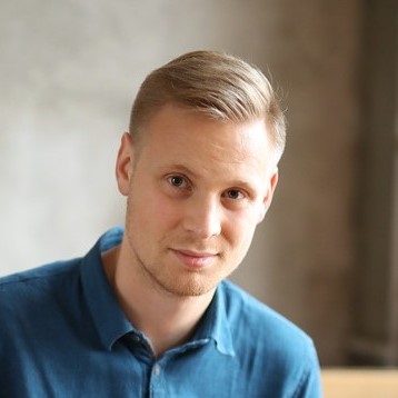 Maksims Pikaļovs